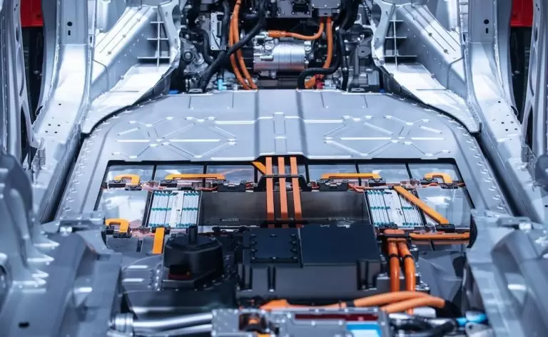 อนาคตของขั้วต่อแบตเตอรี่: เหนือกว่า XT60 และ XT90 สำหรับการจัดเก็บพลังงานยุคใหม่ ขั้วต่อแบตเตอรี่ 768x472 - อนาคตของขั้วต่อแบตเตอรี่: เหนือกว่า XT60 และ XT90 สำหรับการจัดเก็บพลังงานยุคใหม่